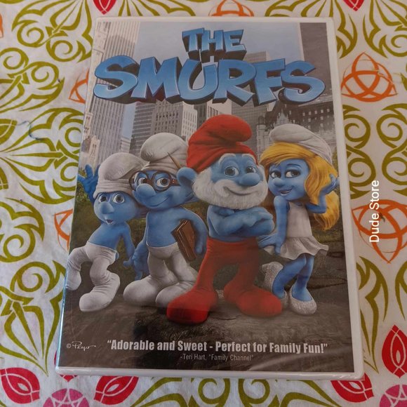 The Smurfs - Rated PG - 2011 DVD - NEW & FACTORY SEALED - Picture 1 of 2